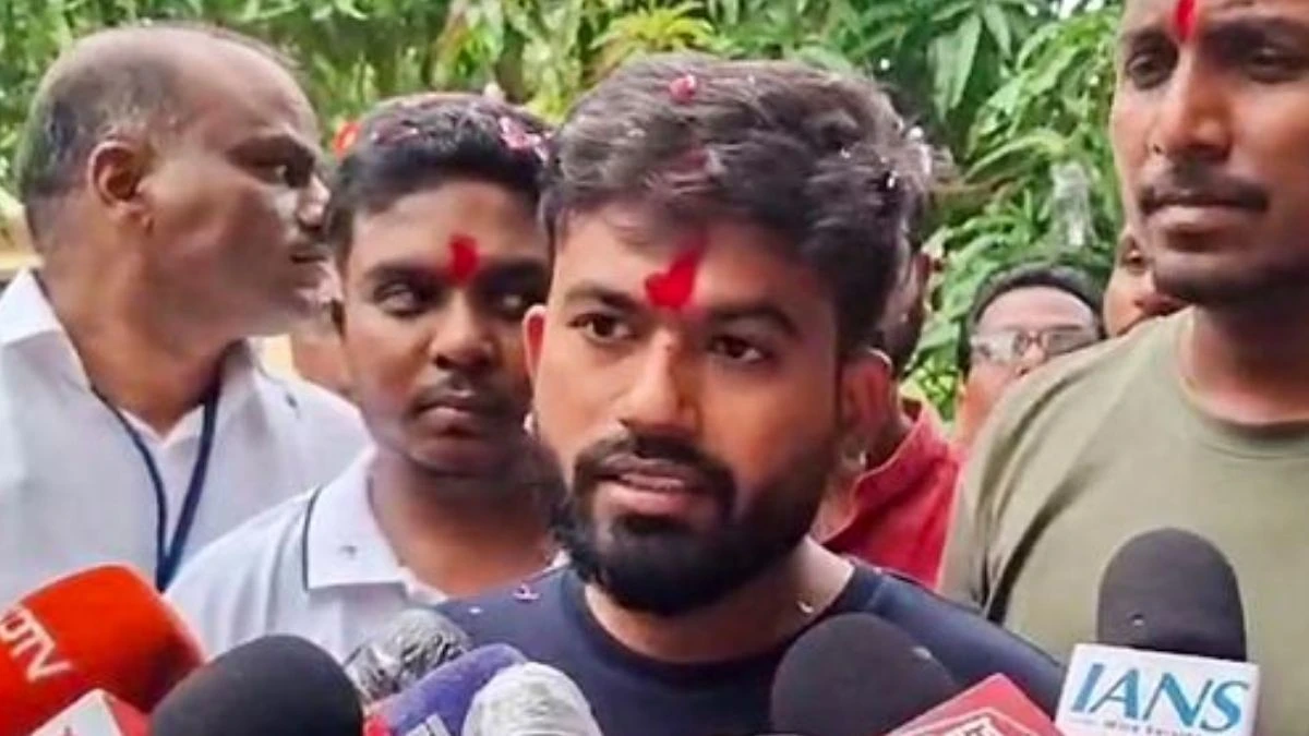 अमेरिका में पढ़ाई के खर्च पर अभिजीत दीपके का जवाब, बोले- स्कॉलरशिप और एजुकेशन लोन से की पढ़ाई