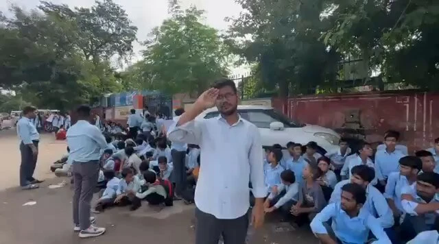राजस्थान में जेन अल्फा के छात्र आंदोलन तेज, नौ जिलों में स्कूलों की बदहाली के खिलाफ प्रदर्शन