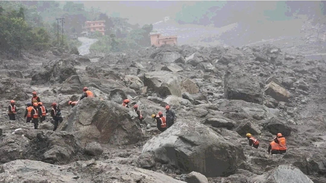 नेपाल-तिब्बत सीमा पर बाढ़ की भीषण तबाही, 903 लोगों की मौत; 4,247 लापता, दोबारा बाढ़ का खतरा
