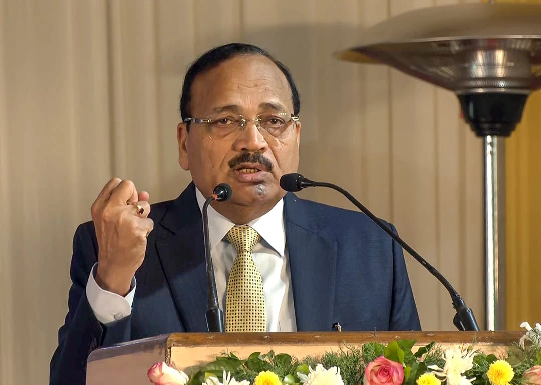 छात्रों को शांतिपूर्ण विरोध का अधिकार: CJI सूर्यकांत ने BCI को लगाई फटकार, पूछा- बच्चों को कौन रोक सकता है?