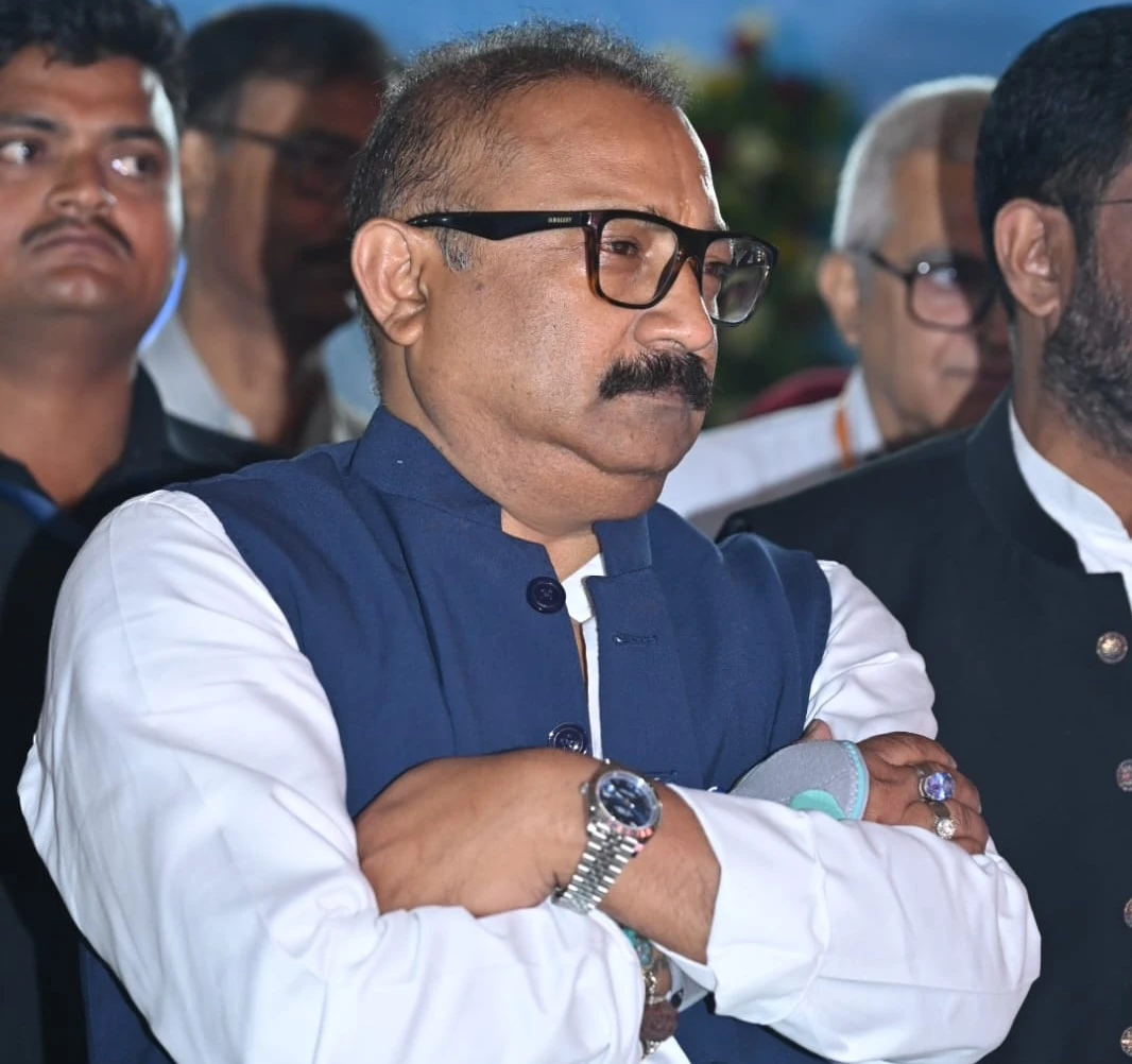 DEATH THREAT TO THE AIDE OF BIHAR MINISTER