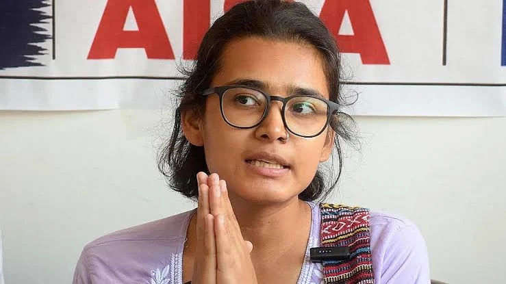 छात्र आंदोलन पर बोलीं AISA अध्यक्ष नेहा बोरा: 23 दिन की भूख हड़ताल के बाद भी जारी संघर्ष, पुलिस कार्रवाई पर उठाए सवाल