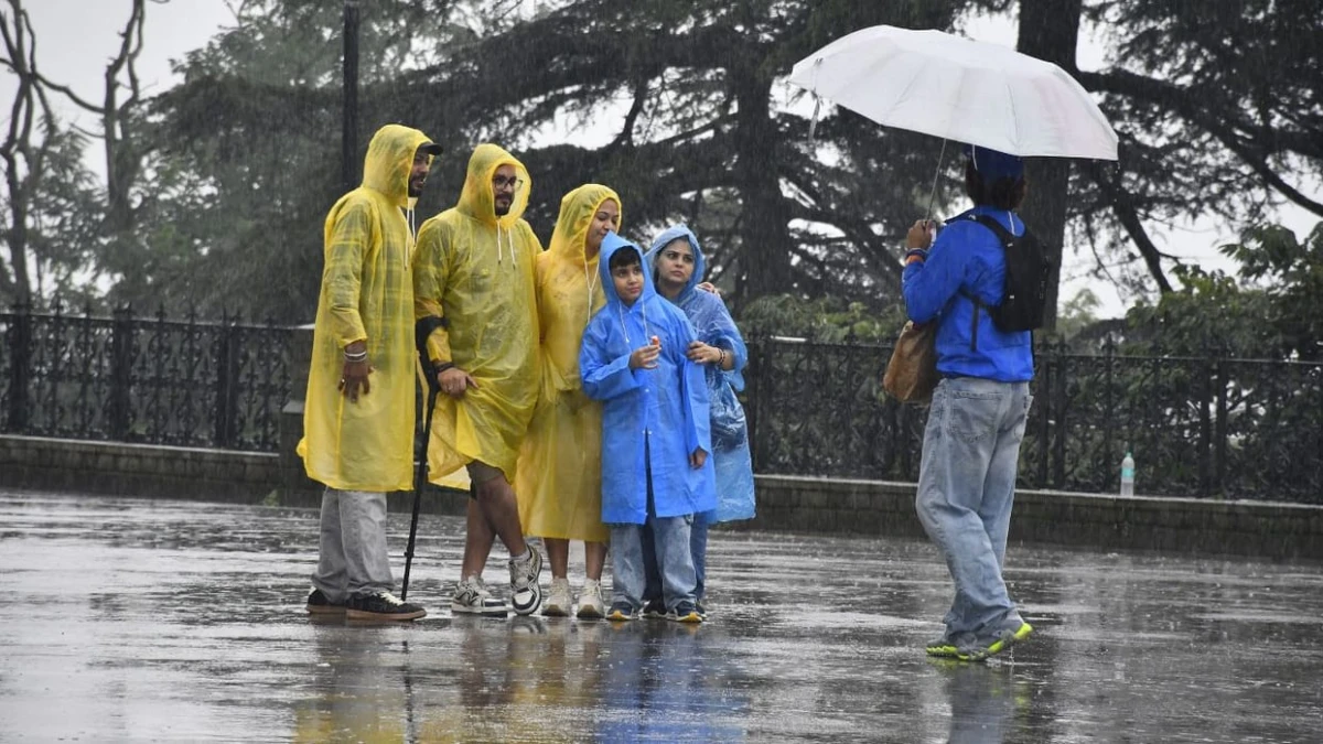 हिमाचल में बारिश और भूस्खलन से बढ़ीं मुश्किलें, 7 अगस्त तक येलो अलर्ट जारी
