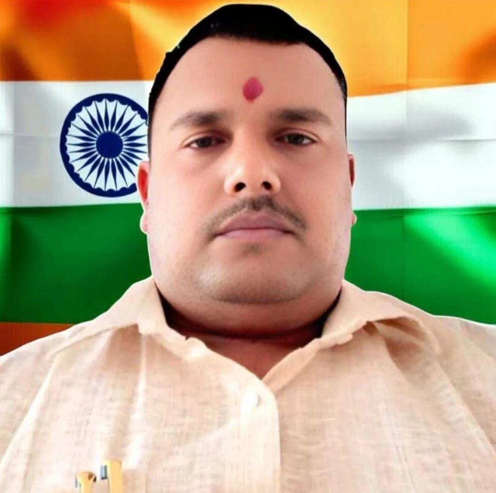 TIRANGA IS EMBLEM OF AN ALL-ENCOMPASSING IDENTITY AND THE PRIDE AND HONOUR OF INDIA