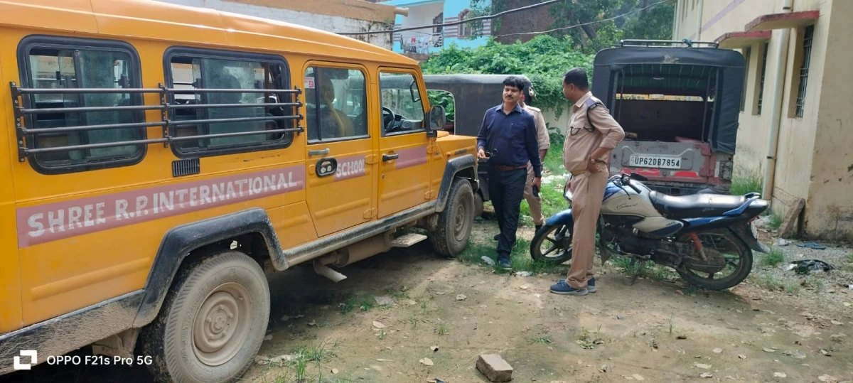 परिवहन विभाग का अभियान तीन स्कूल वाहन, दो बसें और छह ओवरलोड ट्रक सीज