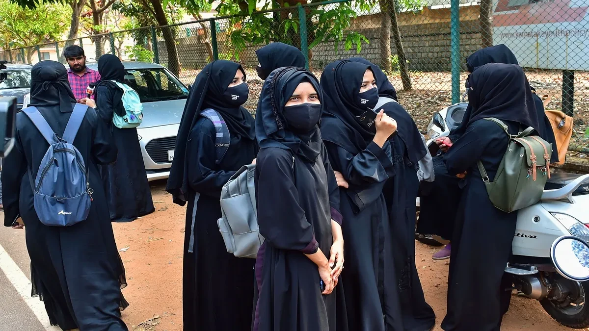 हिजाब इस्लामिक आस्था का अनिवार्य हिस्सा नहीं, इलाहाबाद हाईकोर्ट ने छात्रा की याचिका खारिज की