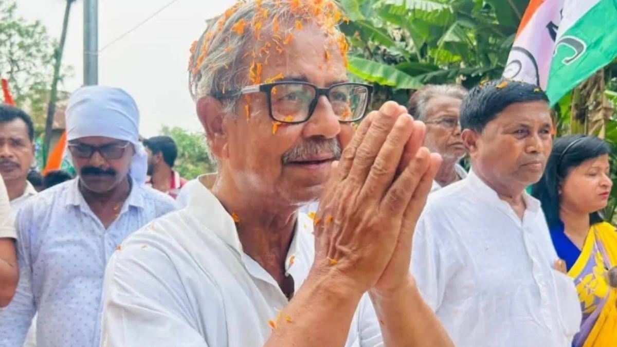 पश्चिम बंगाल के पूर्व डिप्टी स्पीकर आशीष बनर्जी की मौत, टीएमसी कार्यालय में मिला शव; पुलिस जांच में जुटी