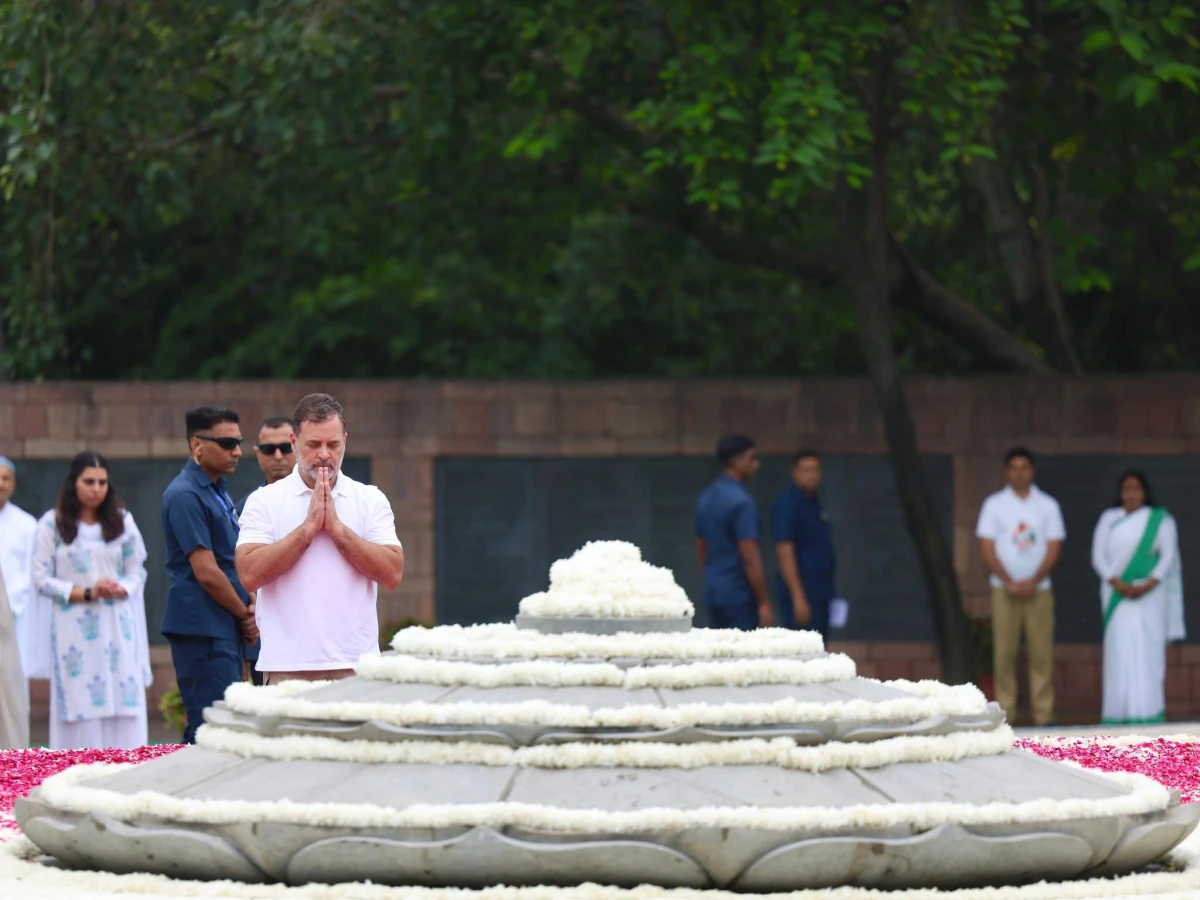 राहुल गांधी ने राजीव गांधी की जयंती पर किया भावुक स्मरण, बोले- ‘आपकी सीख मेरी शक्ति और यादें मेरी हिम्मत’