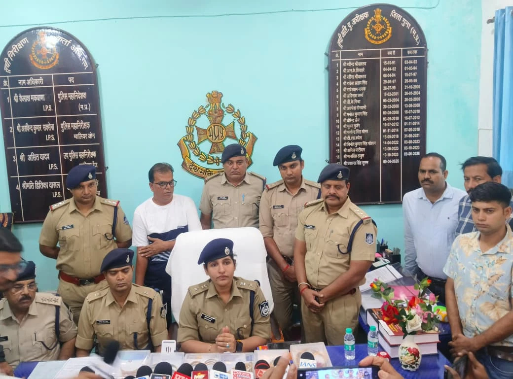 चक चुरेला की 1.50 करोड़ की चोरी का 6 दिन में खुलासा, 2 आरोपी गिरफ्तार; 1.48 करोड़ के सोने के जेवर बरामद