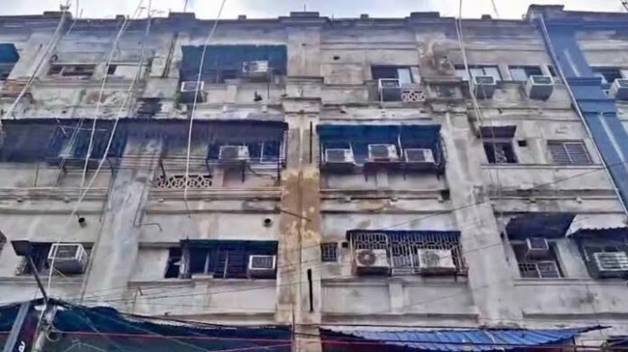 कोलकाता के पांच मंजिला होटल में भीषण आग, 9 की मौत और 6 घायल; मृतकों में बांग्लादेशी नागरिक भी शामिल