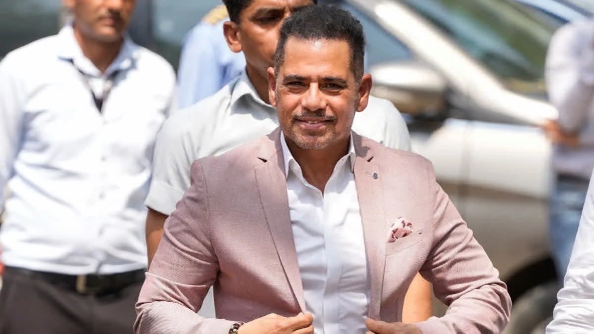 रॉबर्ट वाड्रा से जुड़े मनी लॉन्ड्रिंग केस में जांच जारी, ED ने कोर्ट में दाखिल की स्टेटस रिपोर्ट; मांगा और समय