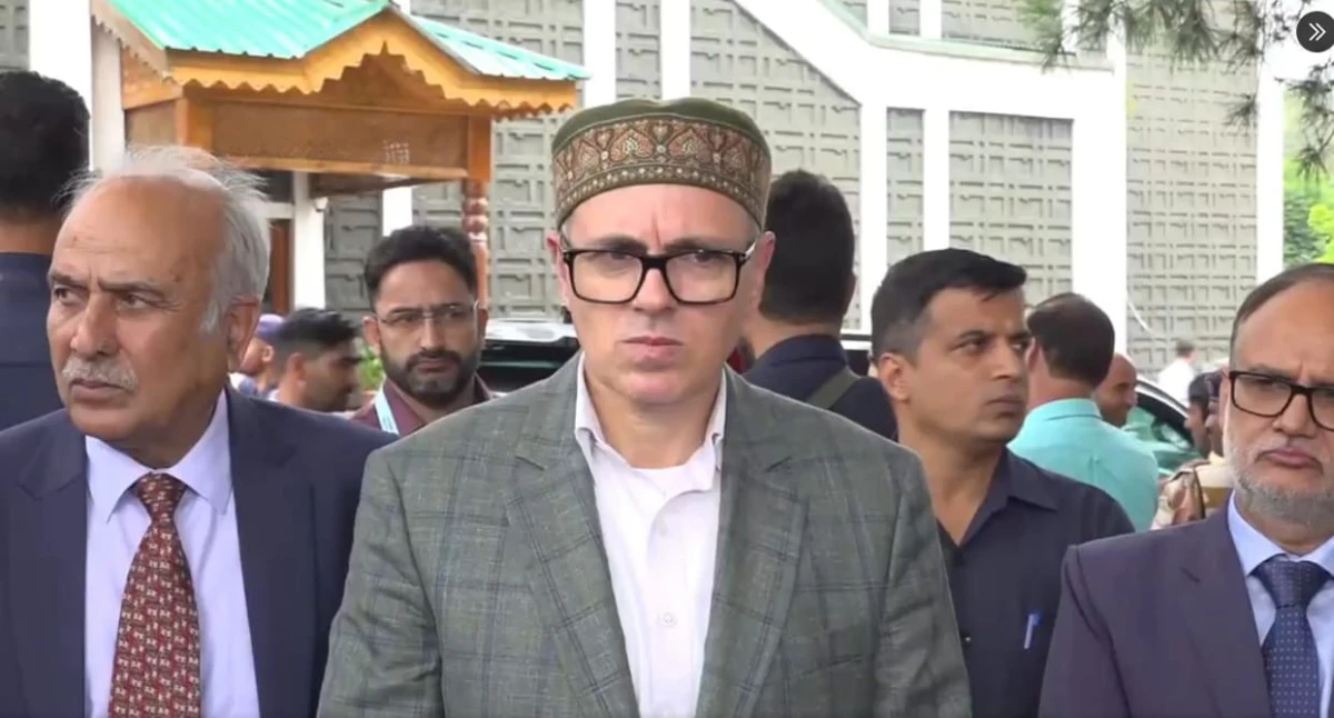 उमर अब्दुल्ला ने पाकिस्तान को घेरा, बोले- ‘ये हमारी नदियां हैं, पानी पर पहला हक हमारा’