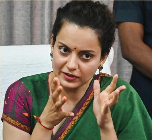 कंगना रनौत का राहुल गांधी पर हमला, बोलीं- ‘अगर इतालवी मां नेता प्रतिपक्ष नहीं बनाना चाहतीं तो उनका क्या वजूद?’