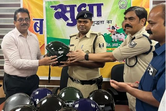 POLICE PERFORM DUTIES IN CHALLENGING CONDITIONS