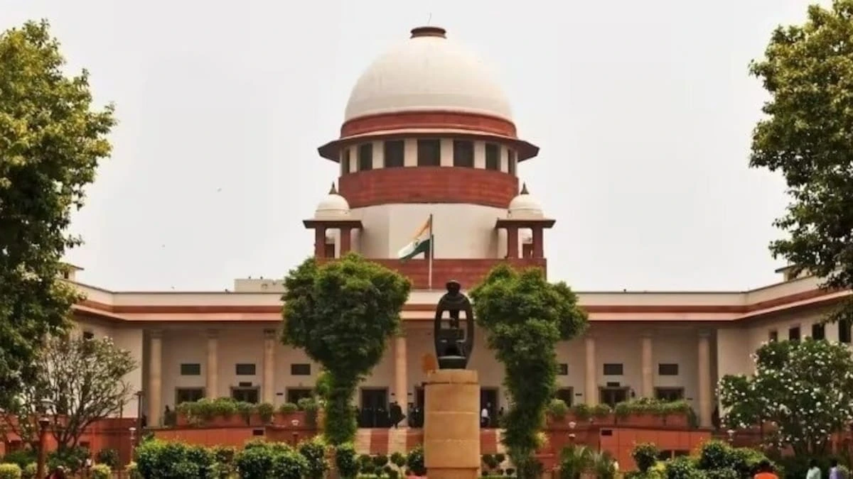 नेताजी की बेटी अनीता पहुंचीं सुप्रीम कोर्ट, केंद्र को नोटिस; टोक्यो से अस्थियां भारत लाने की मांग