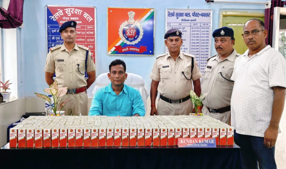 BOOTLEGGER ARRESTEDWITH 4.5 LITRERS OF IMFL
