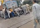 सागर में रेलवे ट्रैक पर फंसा ट्रक, QRF जवानों की सूझबूझ से टला बड़ा हादसा