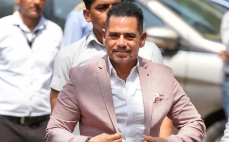 रॉबर्ट वाड्रा से जुड़े मनी लॉन्ड्रिंग केस में जांच जारी, ED ने कोर्ट में दाखिल की स्टेटस रिपोर्ट; मांगा और समय