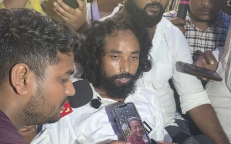 झारखंड: सोनम वांगचुक के आग्रह पर देवेंद्र महतो ने जल ग्रहण किया, भूख हड़ताल और छात्र आंदोलन जारी