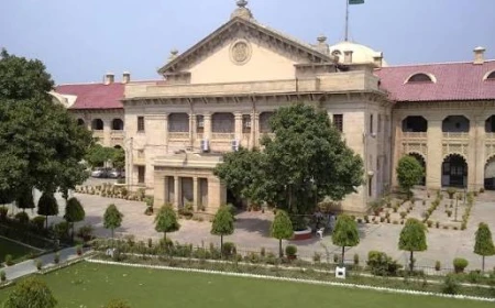 कांवड़ यात्रा मार्ग पर चिकन-मटन दुकानों की बंदी के खिलाफ याचिका खारिज, हाईकोर्ट ने कहा- यह पब्लिक नहीं पब्लिसिटी इंटरेस्ट है