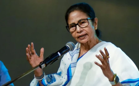 ममता पर हमला लोकतंत्र पर सीधा आघात: शिवसेना यूबीटी ने केंद्र पर बोला हमला, बंगाल के हालात को बताया चिंताजनक
