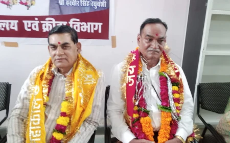गुना पीजी कॉलेज के प्राचार्य डॉ. बीके तिवारी और हरवीर सिंह रघुवंशी को सेवानिवृत्ति पर दी भावभीनी विदाई