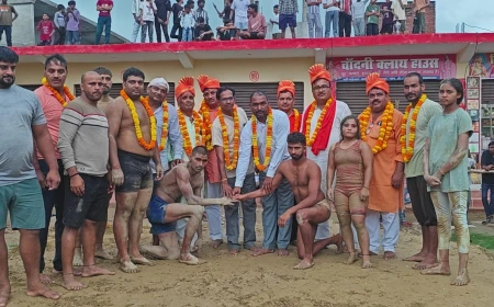 नागपंचमी पर्व पर कादीपुर नगर में राज्य स्तरीय दंगल आयोजित
