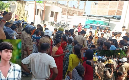 कुशीनगर में छात्रों के दो गुटों में खूनी संघर्ष, 12 वर्षीय बालक की मौत के बाद बवाल; पथराव में तीन सिपाही घायल