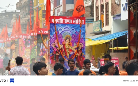 40 वर्षों की परंपरा के साथ निकली बोल बम काँवरिया संघ की भव्य शोभायात्रा, बाबा बैद्यनाथ धाम के लिए रवाना हुए श्रद्धालु