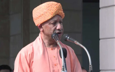 योगी आदित्यनाथ ने 80वें स्वतंत्रता दिवस पर 140 करोड़ भारतीयों से देश के विकास में समान योगदान की अपील