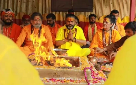 मथुरा में कारसेवा के ऐलान की तैयारी, चित्रगुप्त पीठ में हवन-यज्ञ शुरू; पुलिस अलर्ट