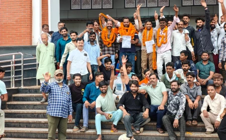 गुना में शिवाजी ऑटो यूनियन की जिला स्तरीय बैठक, सैकड़ों ऑटो चालकों ने एकता का दिया संदेश