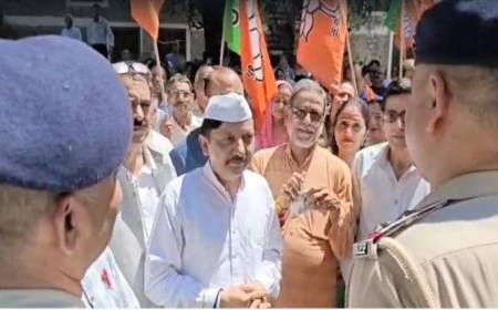 48 घंटे का अल्टीमेटम पूरा, गिरफ्तारी देने सैकड़ों कार्यकर्ताओं संग थाने पहुंचे राजेंद्र राणा