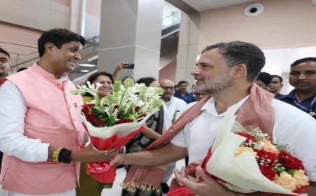 प्रयागराज पहुंचे राहुल गांधी, शाम छह बजे छात्रों से करेंगे संवाद