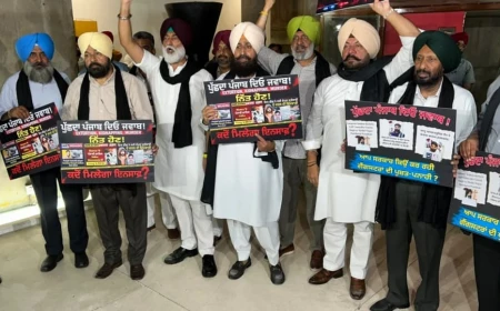 पंजाब विधानसभा में बेअदबी कानून पर जोरदार हंगामा, 10 मिनट के लिए स्थगित हुई कार्यवाही