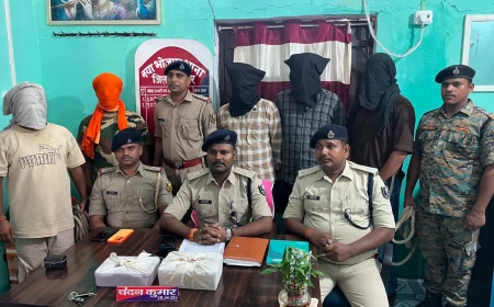 FIVE SMUGGLERS ARRESTED WITH 490 GRAMS OF BROWN SUGAR