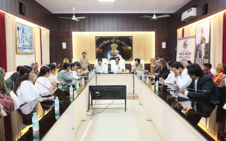 पारदी समुदाय की महिलाओं को मुख्यधारा से जोड़ने हेतु जिला न्यायालय परिसर गुना में आयोजित किया गया विधिक साक्षरता शिविर