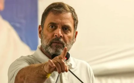 यूजीसी-नेट री-एग्जाम पर राहुल गांधी का हमला, बोले- गलती एनटीए की, सजा छात्रों को क्यों?