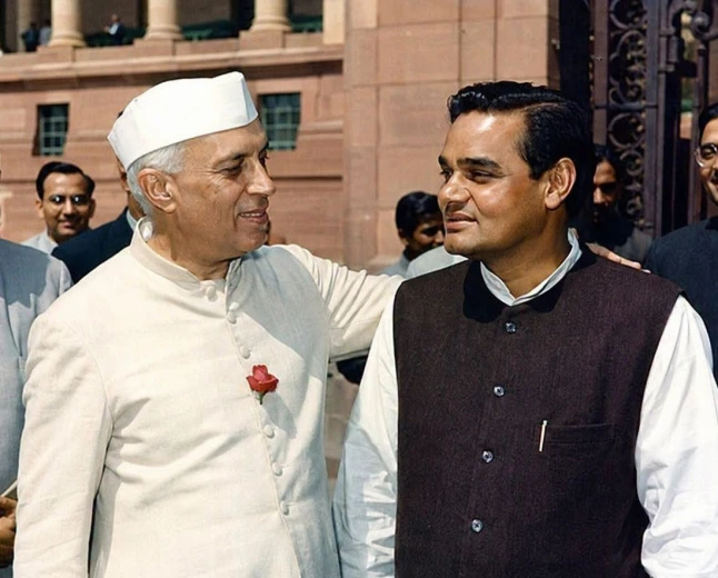 विपक्ष और सत्ता के रिश्तों का बदला दौर? नेहरू से मनमोहन तक के उदाहरण गिनाकर मौजूदा राजनीति पर उठाए सवाल