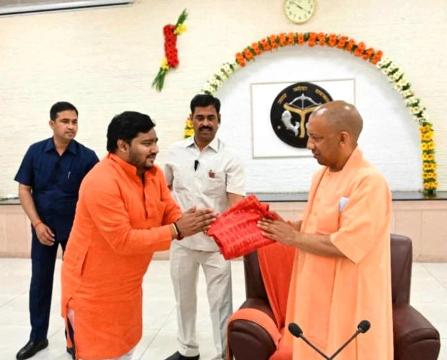 लखनऊ में हिंदूवादी नेता धीरेंद्र प्रताप सिंह की हत्या, फॉर्च्यूनर में गोली मारने के बाद नहर में फेंका शव