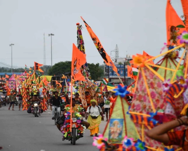 ऋषिकेश: कांवड़ यात्रा मार्ग के सभी स्कूलों में 10 और 11 अगस्त को छुट्टी, आदेश जारी