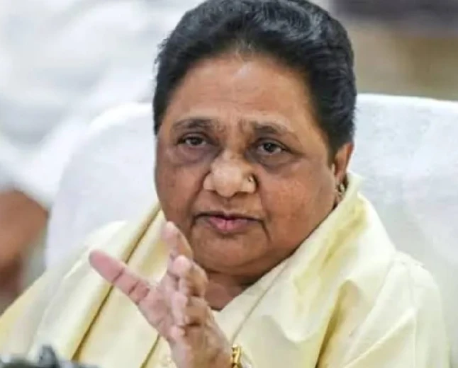 आरक्षण पर सियासत: मायावती बोलीं- क्रीमी लेयर SC-ST के सामाजिक अधिकारों के खिलाफ, RSS के बयान पर जताई आपत्ति