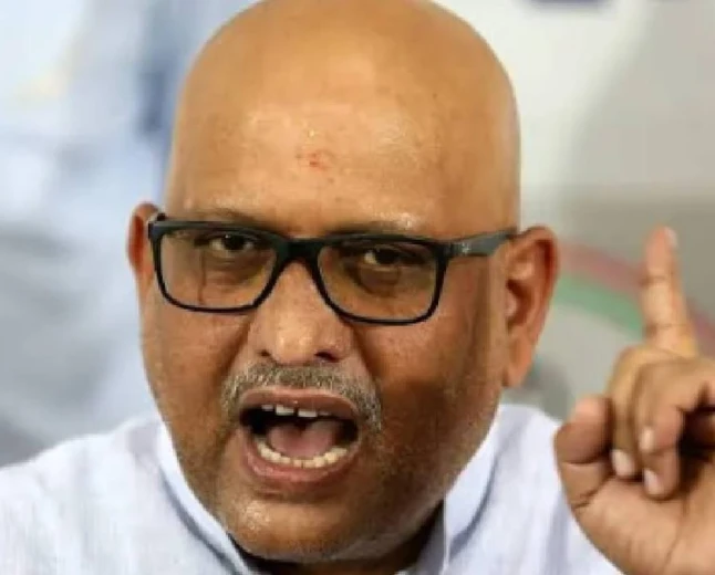 कंगना रनौत की टिप्पणी पर कांग्रेस का हमला, अजय राय ने कार्रवाई की मांग उठाई