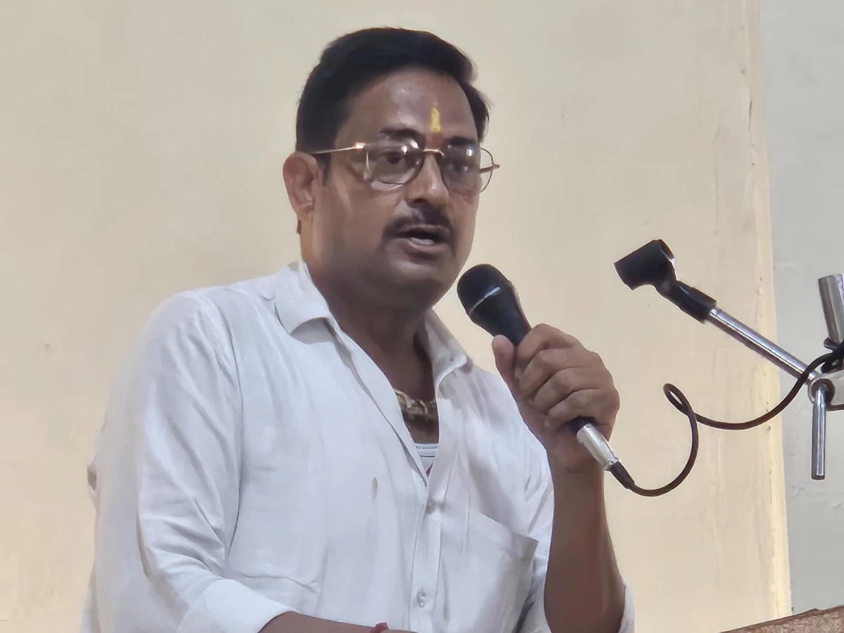 हाथरस में रक्तदान जागरूकता संगोष्ठी, 23 सितंबर के विशाल रक्तदान शिविर में युवाओं से बढ़-चढ़कर भाग लेने की अपील