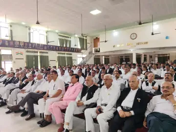 पश्चिमी यूपी में हाईकोर्ट बेंच की मांग को लेकर 22 जिलों के अधिवक्ता आज न्यायिक कार्य से विरत