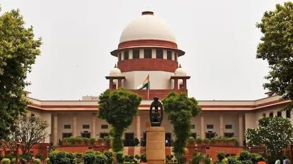 दिल्ली एसआईआर: लाखों मतदाताओं को नोटिस पर सुप्रीम कोर्ट सख्त, चुनाव आयोग से पूछा- क्या प्रक्रिया में और सुरक्षा उपायों की जरूरत?