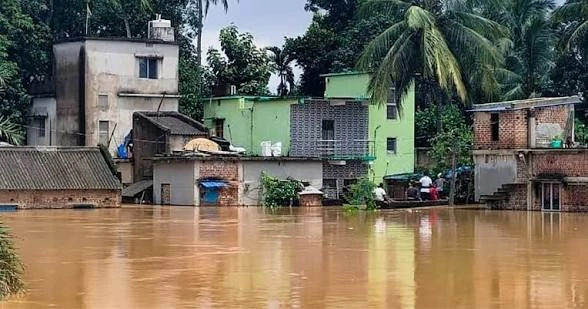 ओडिशा: महानदी में बढ़ा जलस्तर, तटीय जिलों में बाढ़ का खतरा; 1.4 लाख लोग सुरक्षित स्थानों पर पहुंचाए गए