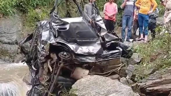 कठुआ: बनी-बसोहली मार्ग पर कार हादसे में दो युवकों की मौत, चलाधर से घर लौटते समय हुआ हादसा