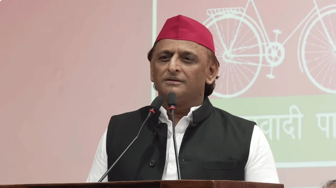 यूपी: राम मंदिर के पूर्णकालिक सीईओ की नियुक्ति पर अखिलेश का तंज, बोले- नई चीजों से पुरानी बातें नहीं भूलेंगे