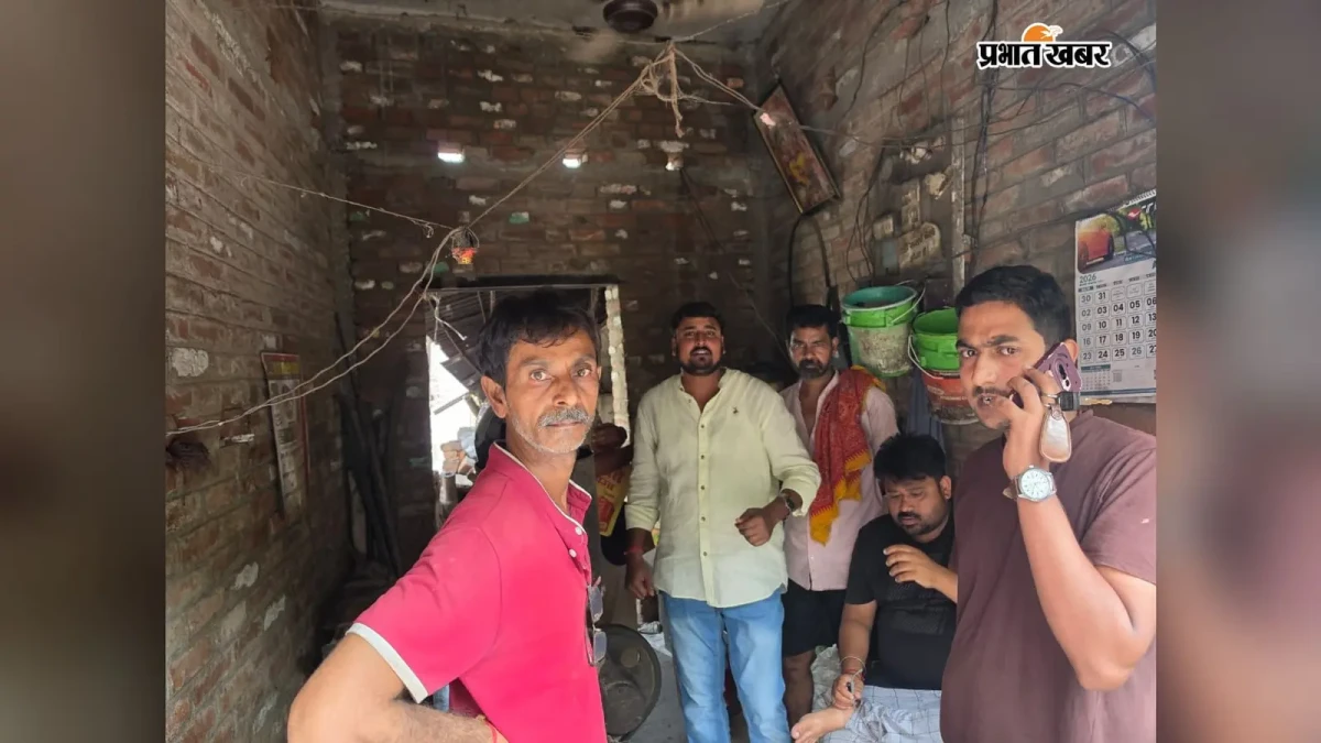 ROBBERY AT OIL MILL IN THE JAMA MASJID COMPLEX